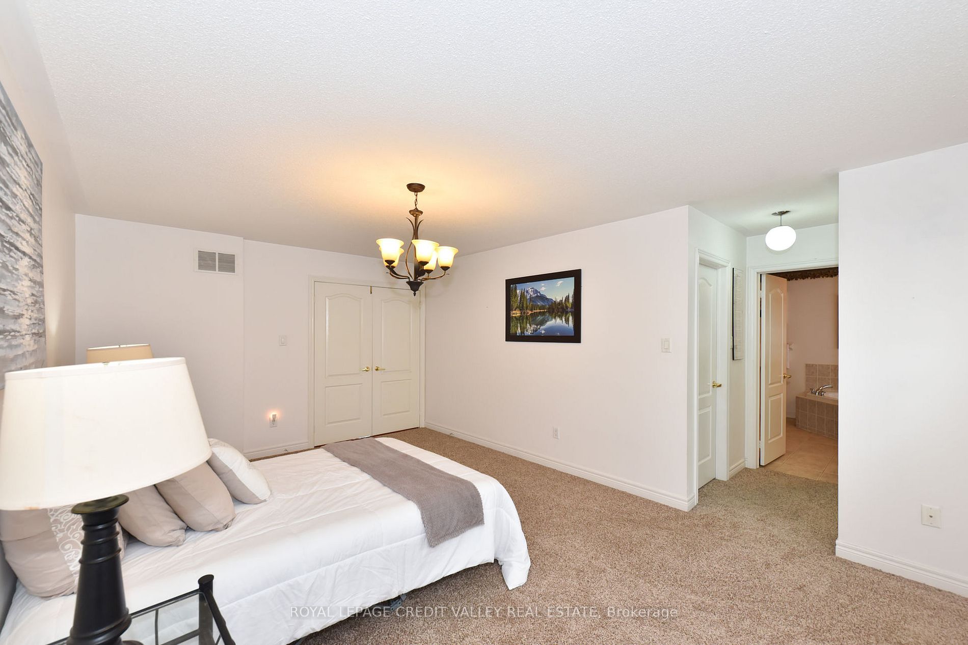 25 Clearjoy St