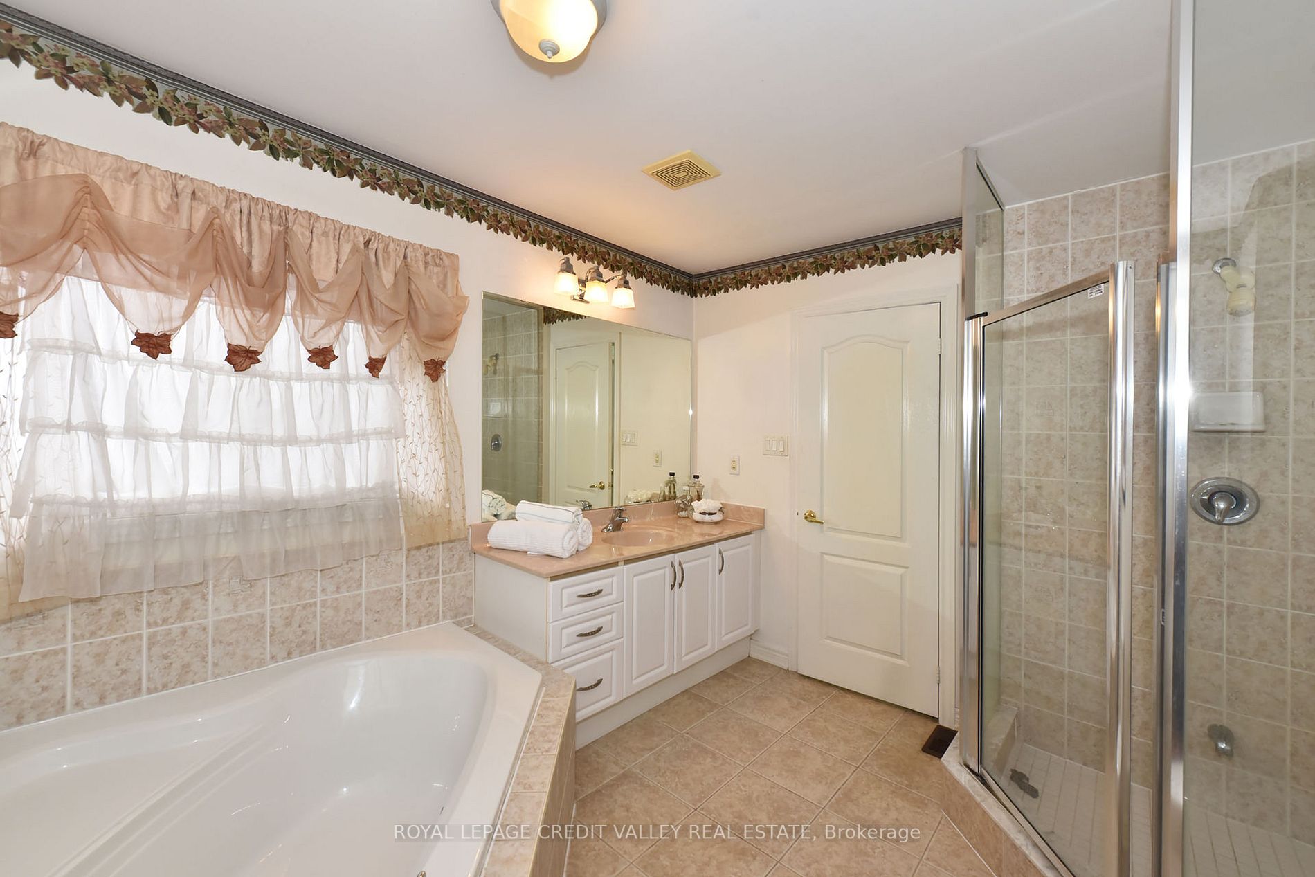 25 Clearjoy St