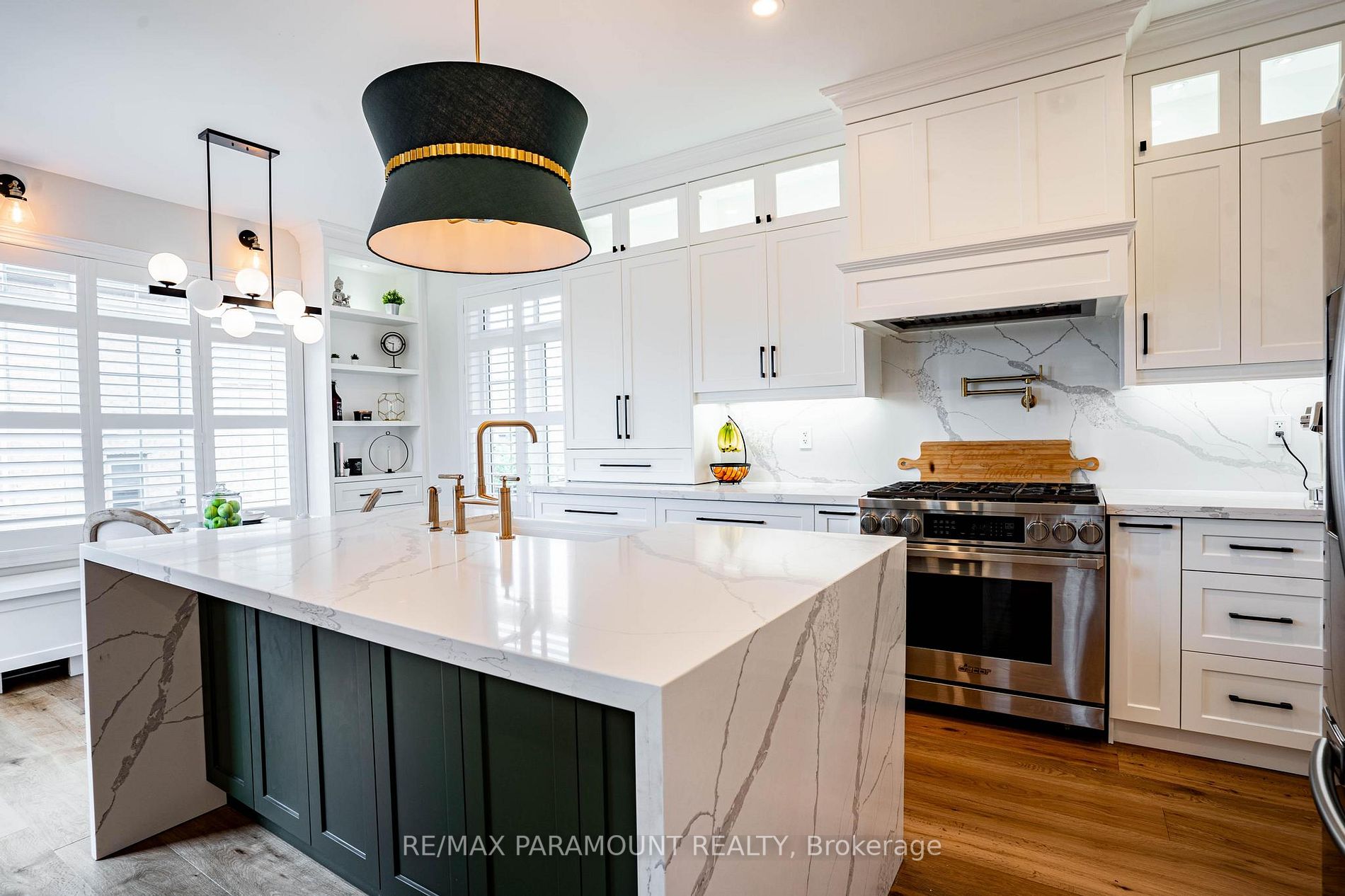 10 Cedarholme Avenue