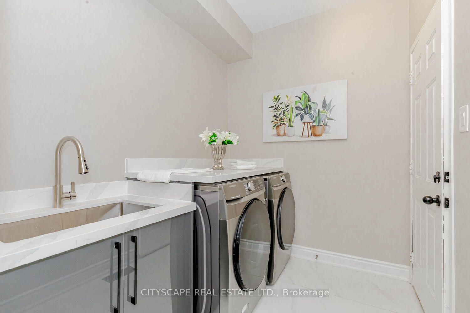 3617 Jorie Cres