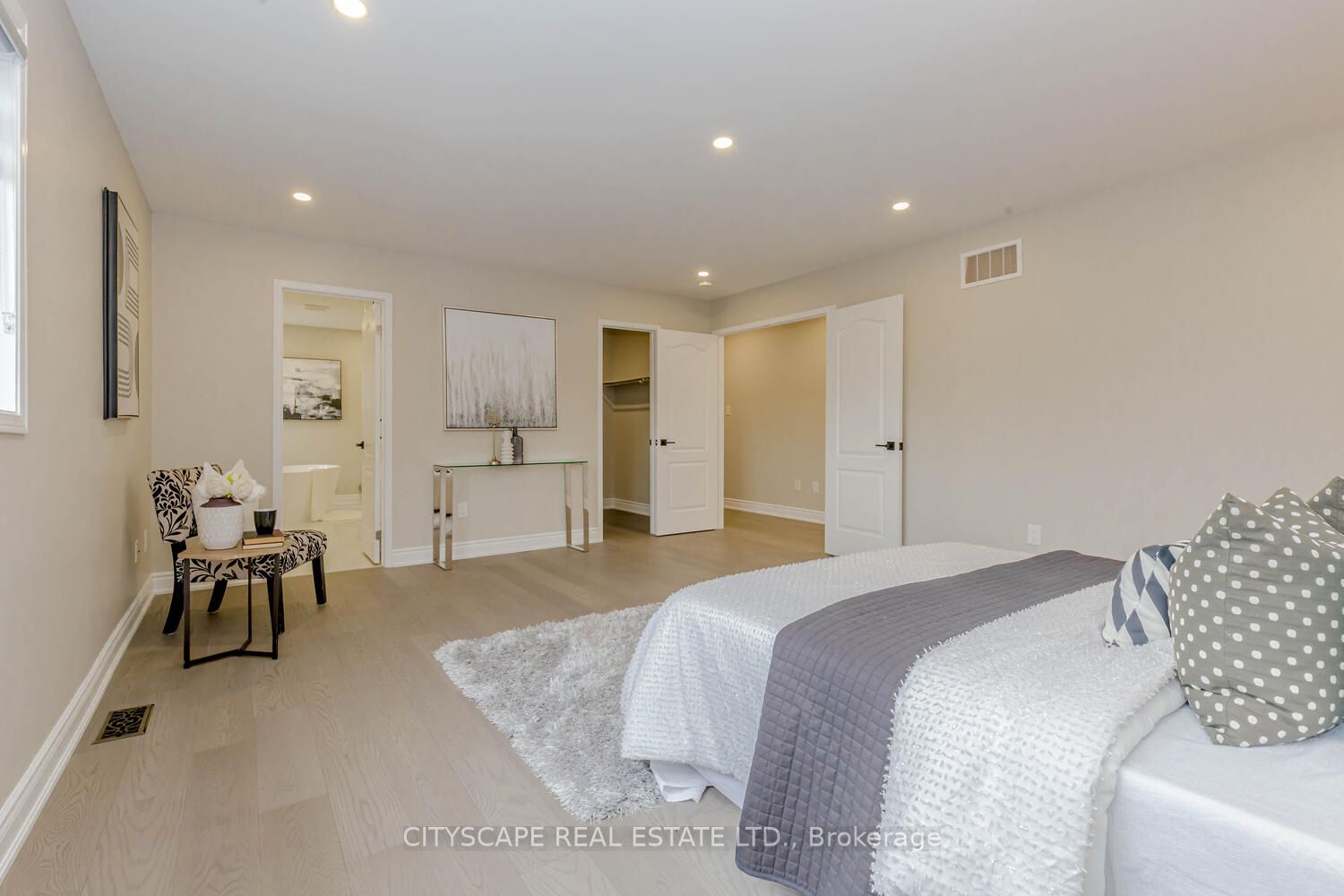 3617 Jorie Cres