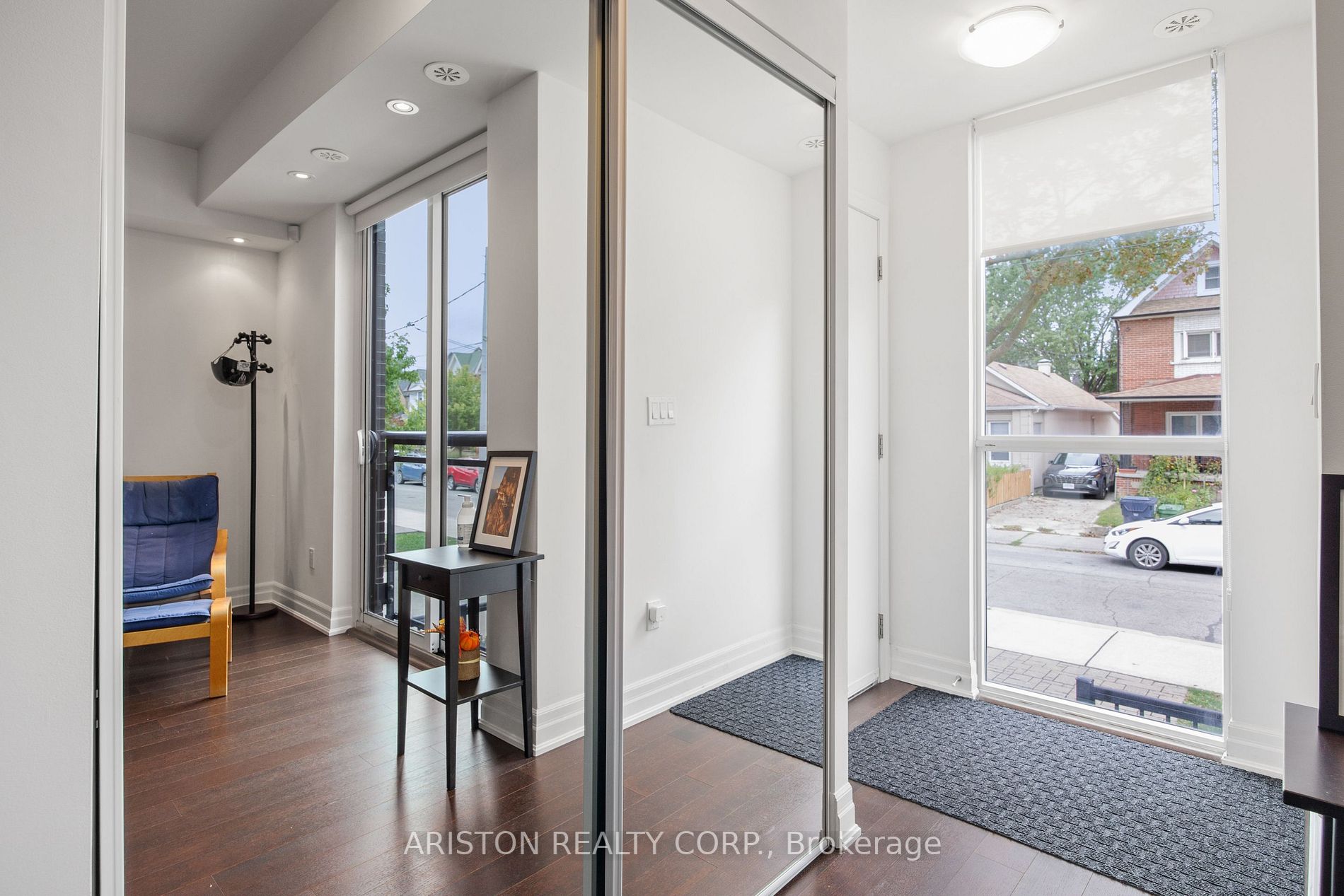 57 Macaulay Ave, #502
