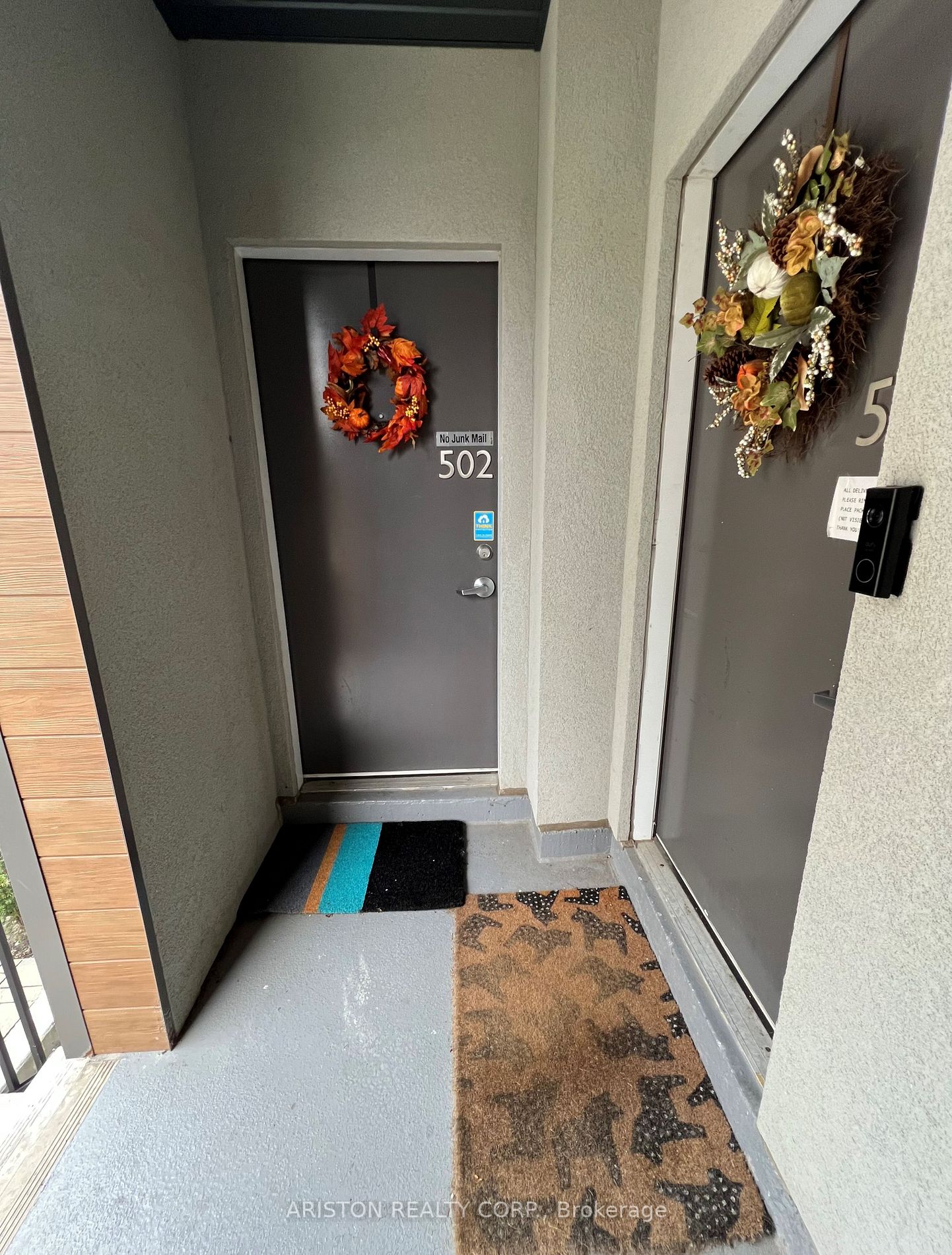 57 Macaulay Ave, #502