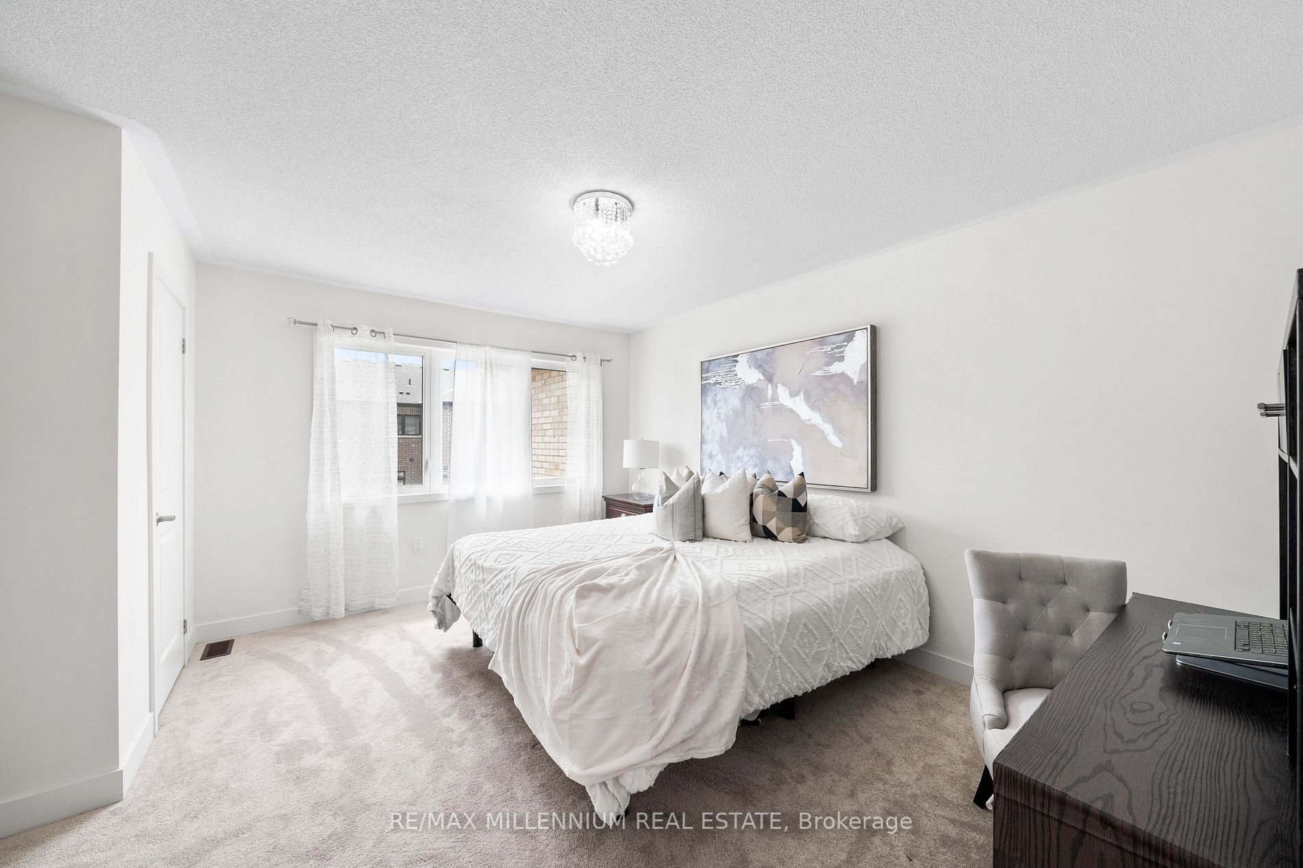 1554 Labine Pt