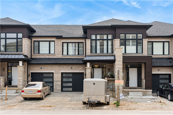 1554 Labine Pt, Milton