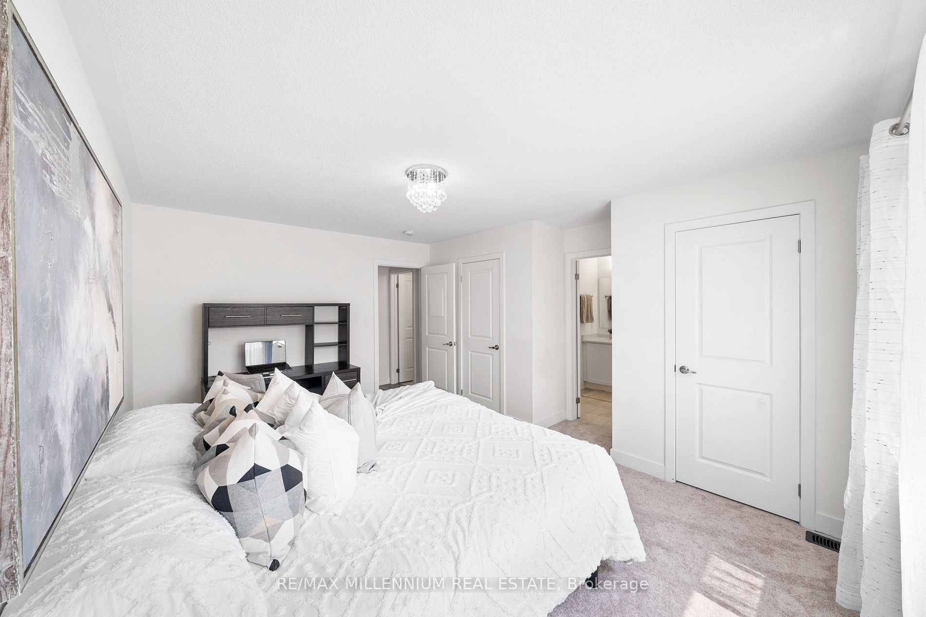 1554 Labine Pt