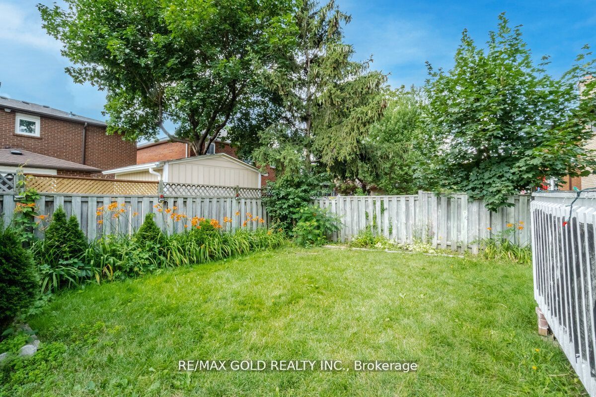 229 Vodden Street W