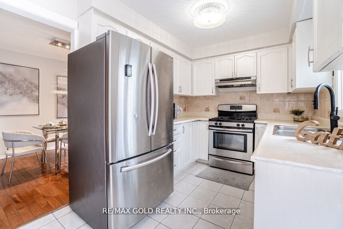 229 Vodden Street W