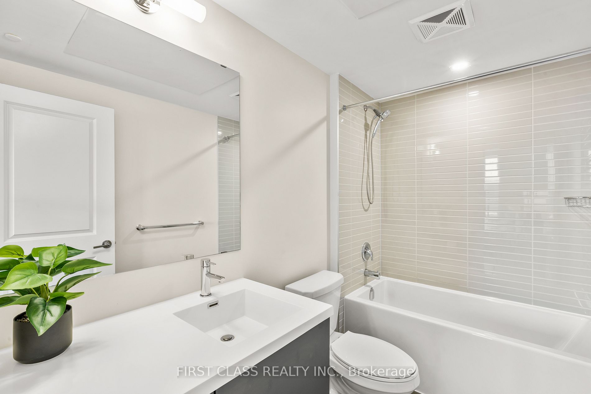 3200 William Coltson Ave, #805