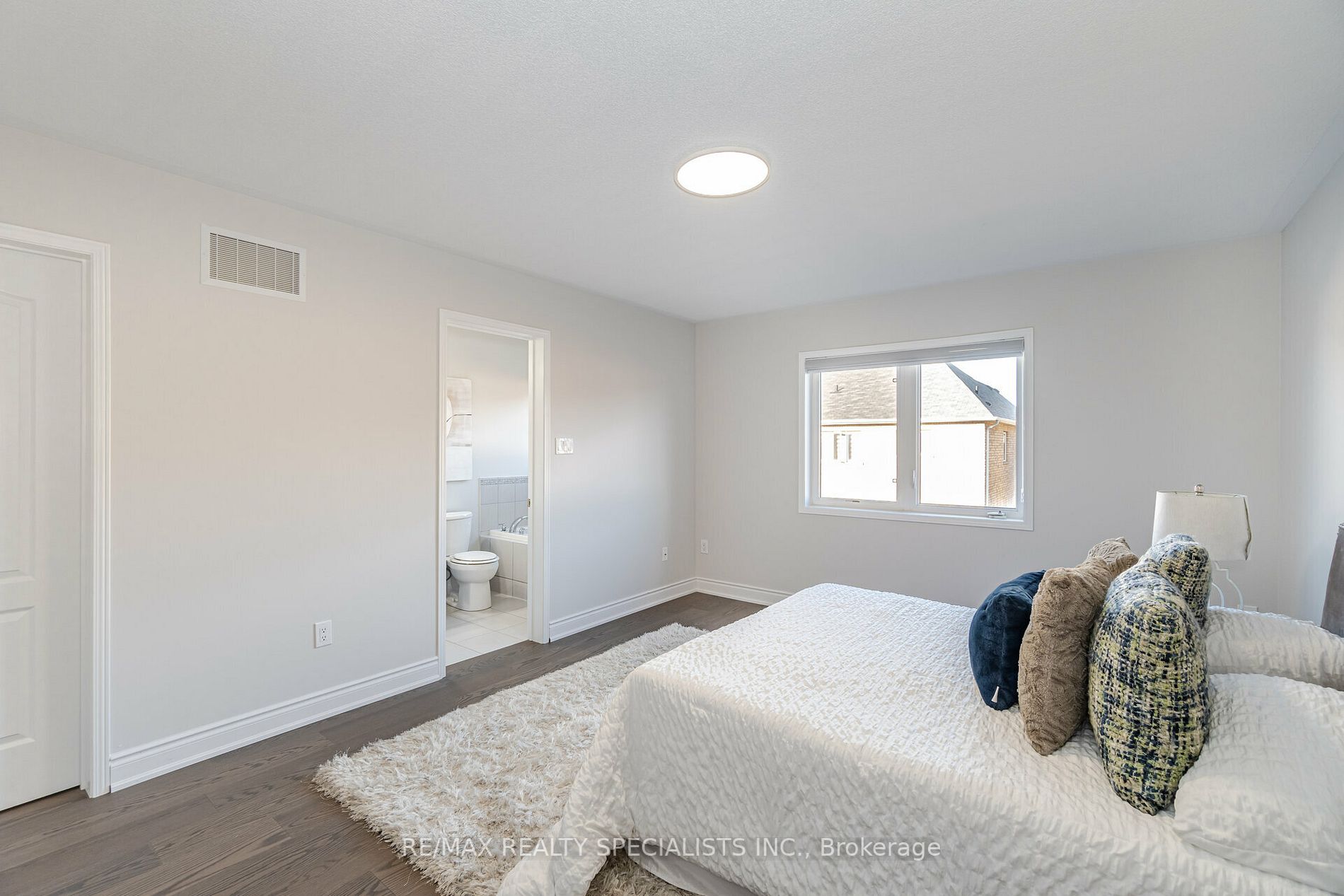 118 Sussexvale Dr