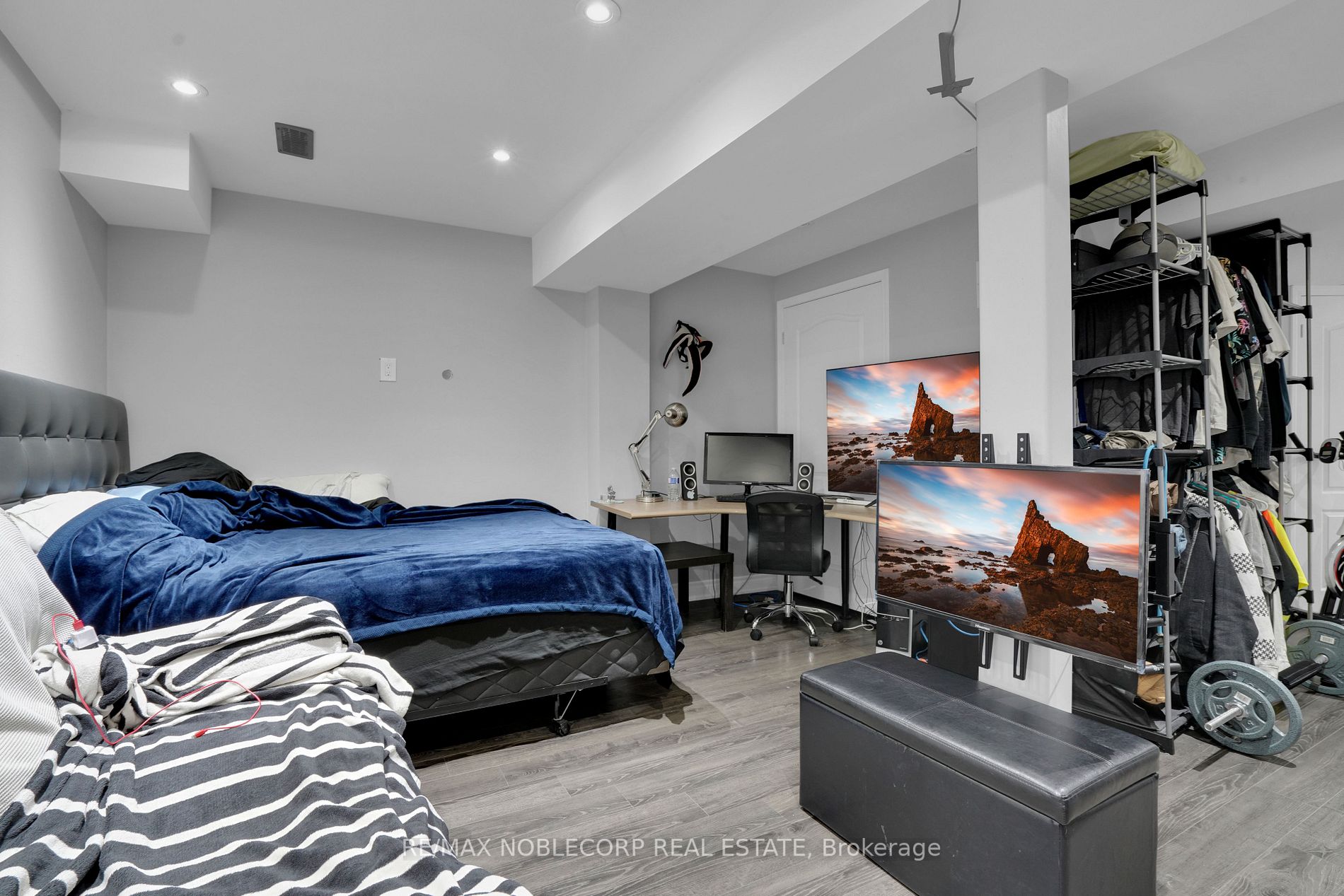 37 Napoleon Crescent