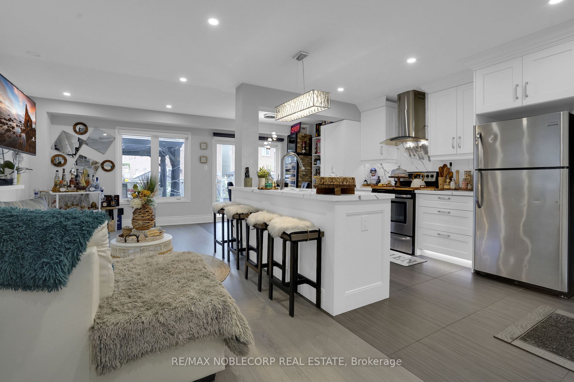 37 Napoleon Crescent