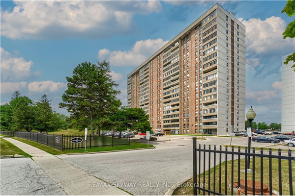 15 Kensington Rd, Brampton