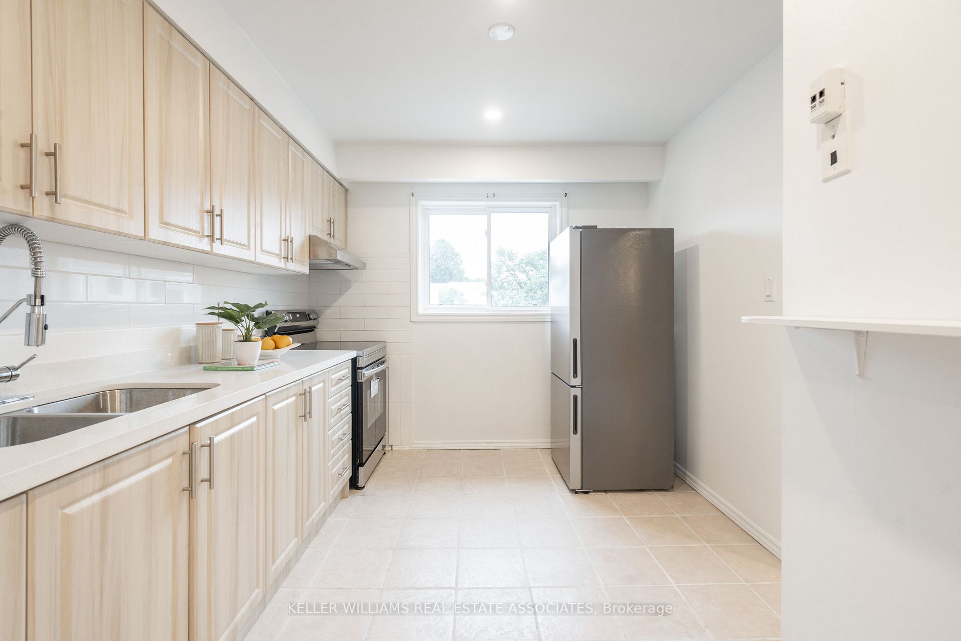 400 Mississauga Valley Blvd, #143