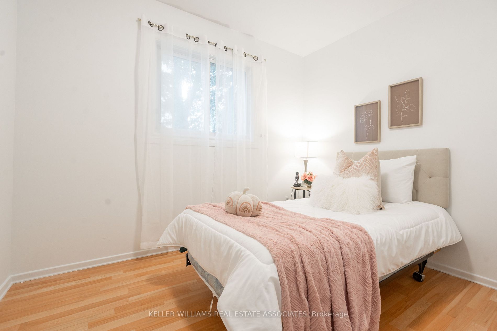 400 Mississauga Valley Blvd, #143