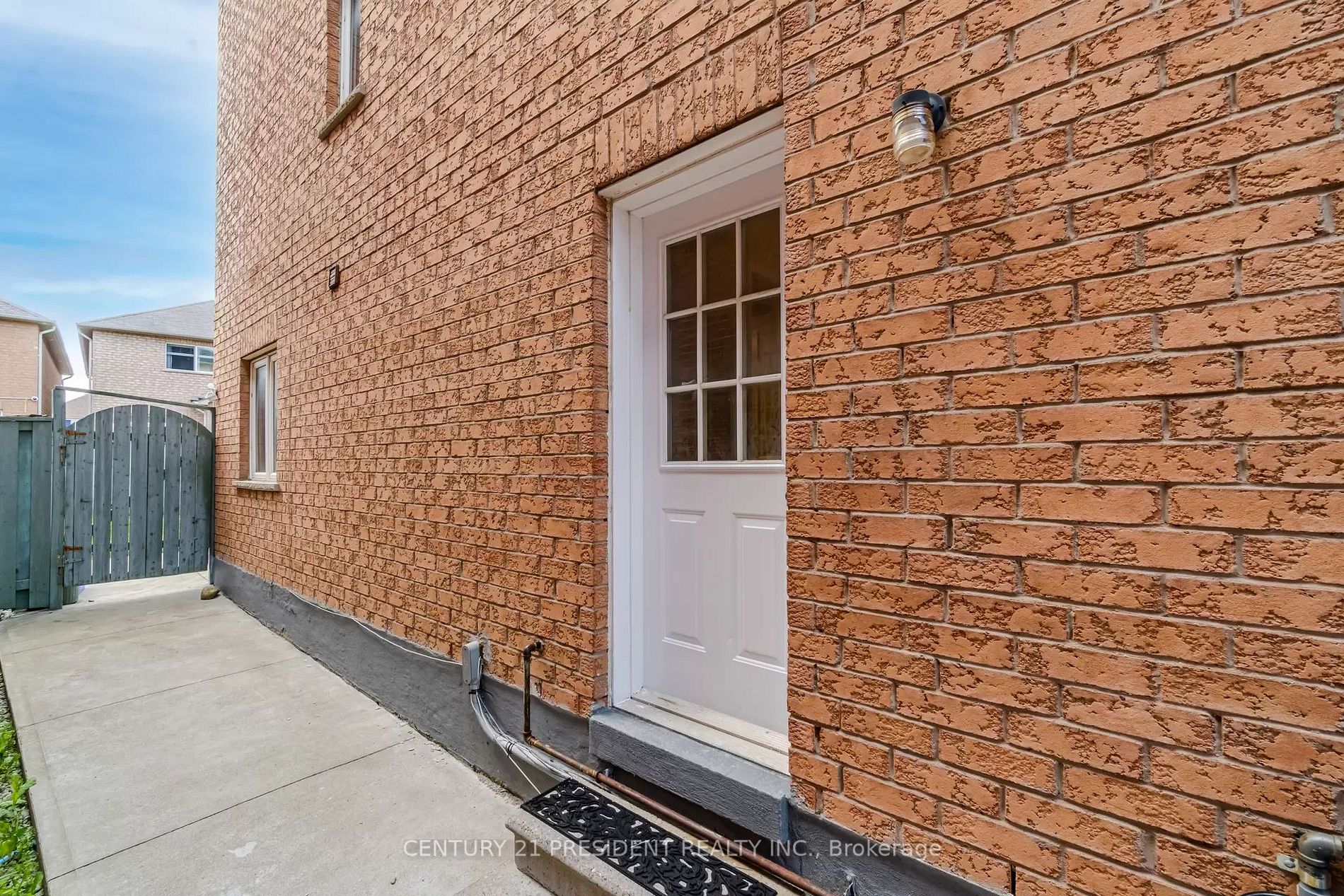 76 Caranci Cres