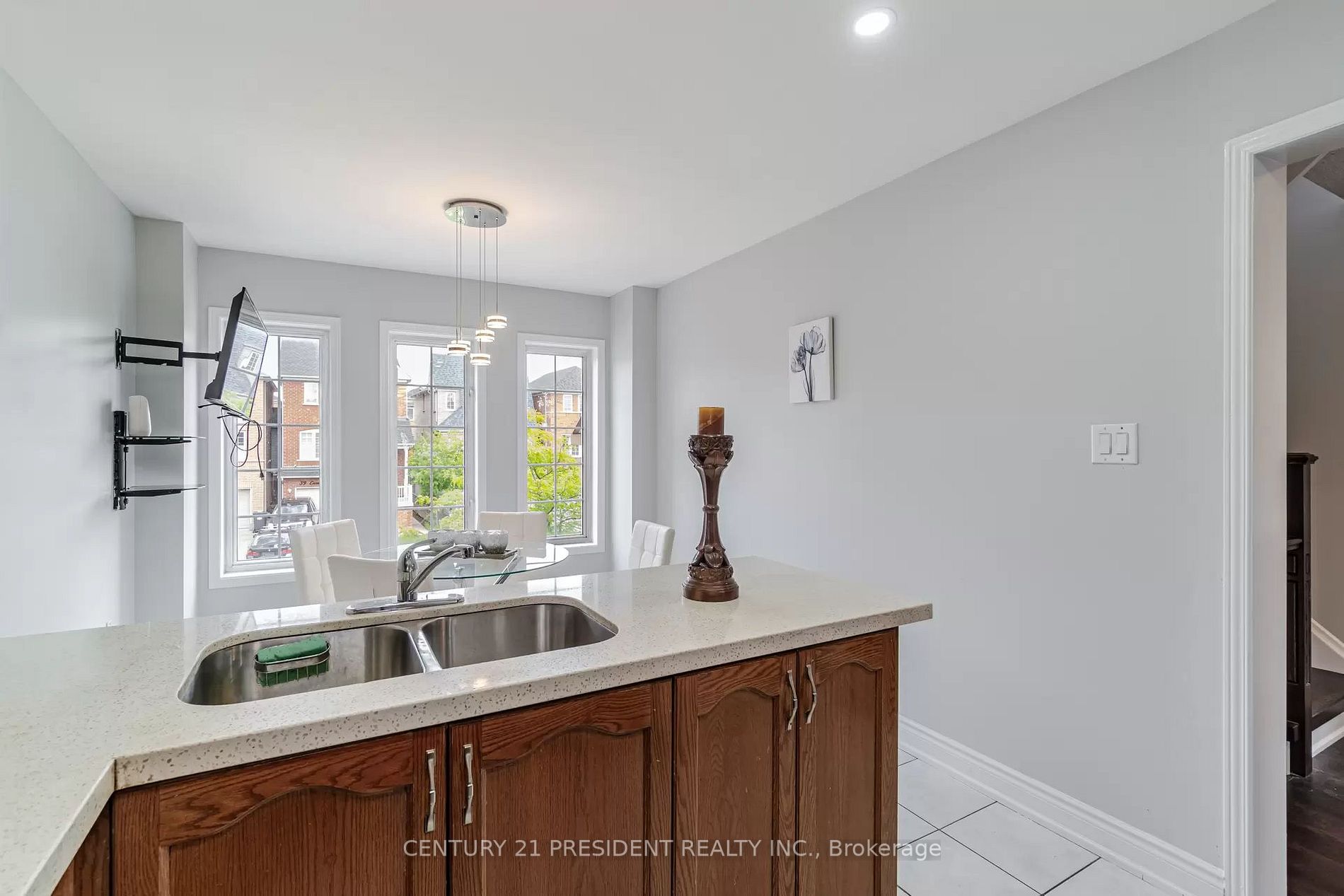 76 Caranci Cres
