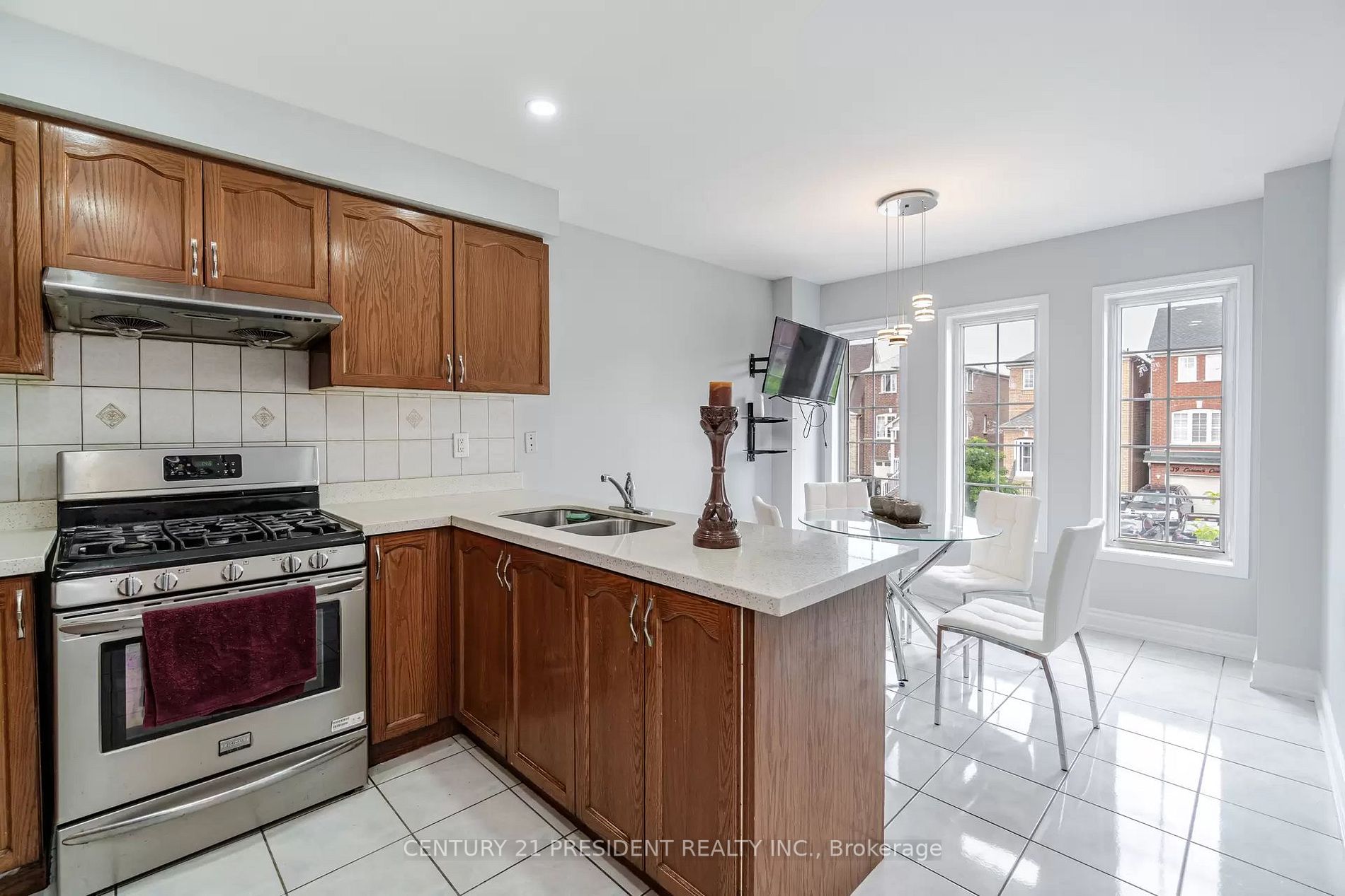 76 Caranci Cres