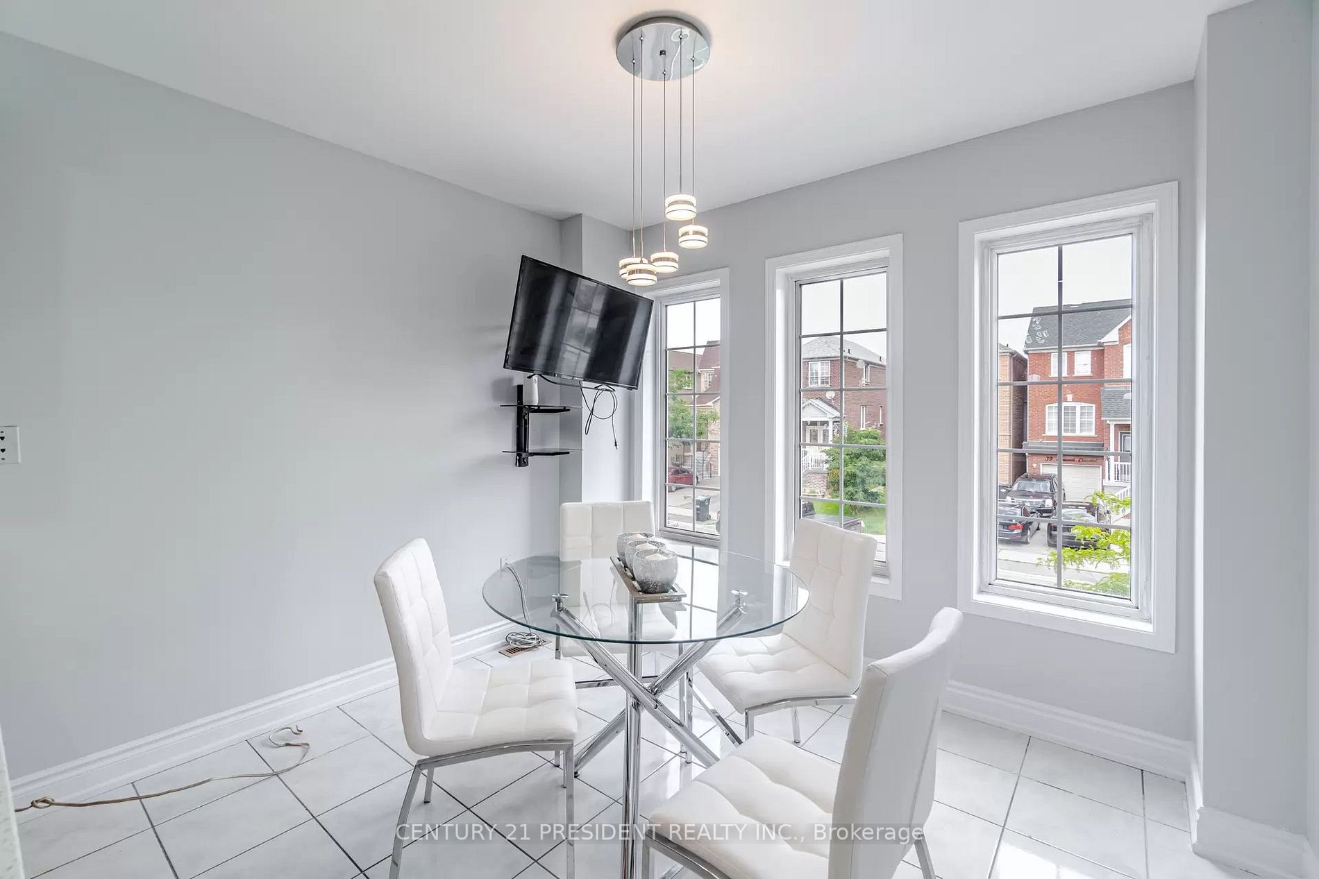 76 Caranci Cres