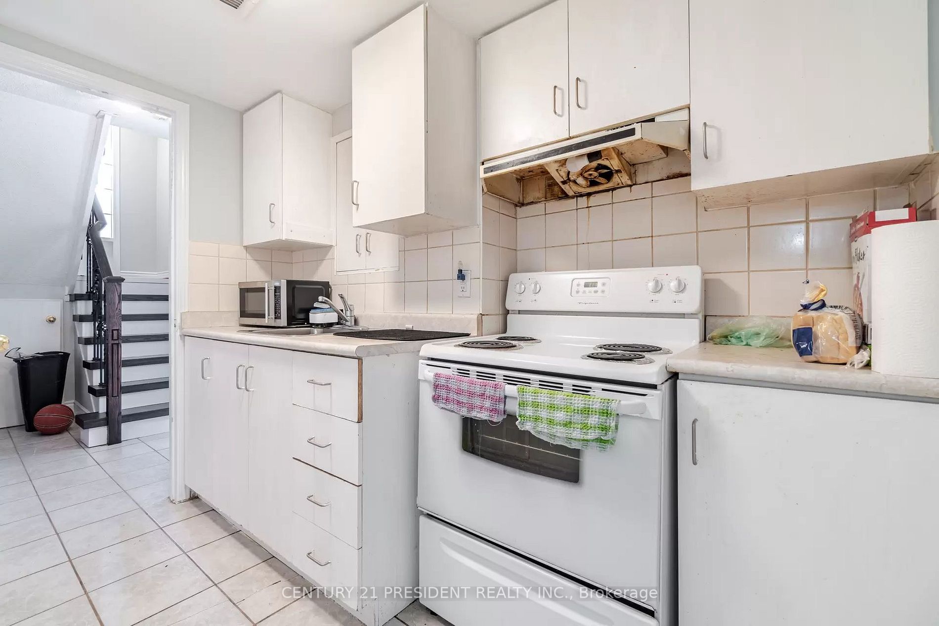 76 Caranci Cres