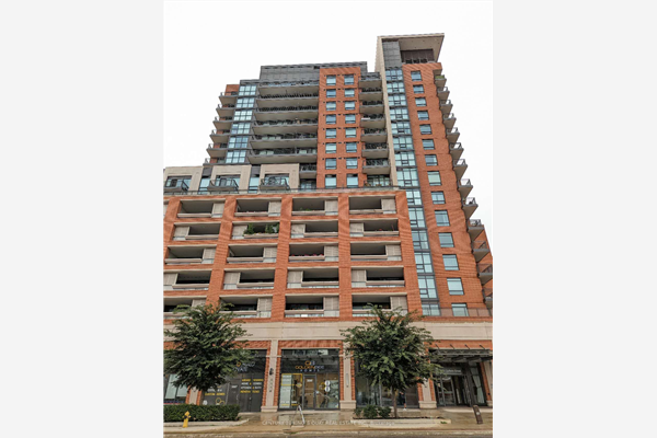 3091 Dufferin Street St, Toronto
