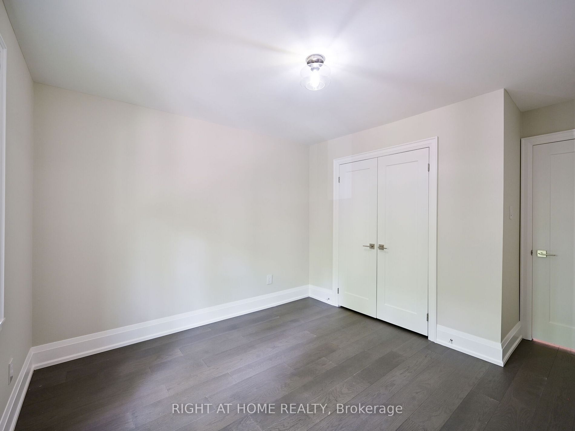 5020 Delaware Dr, #23