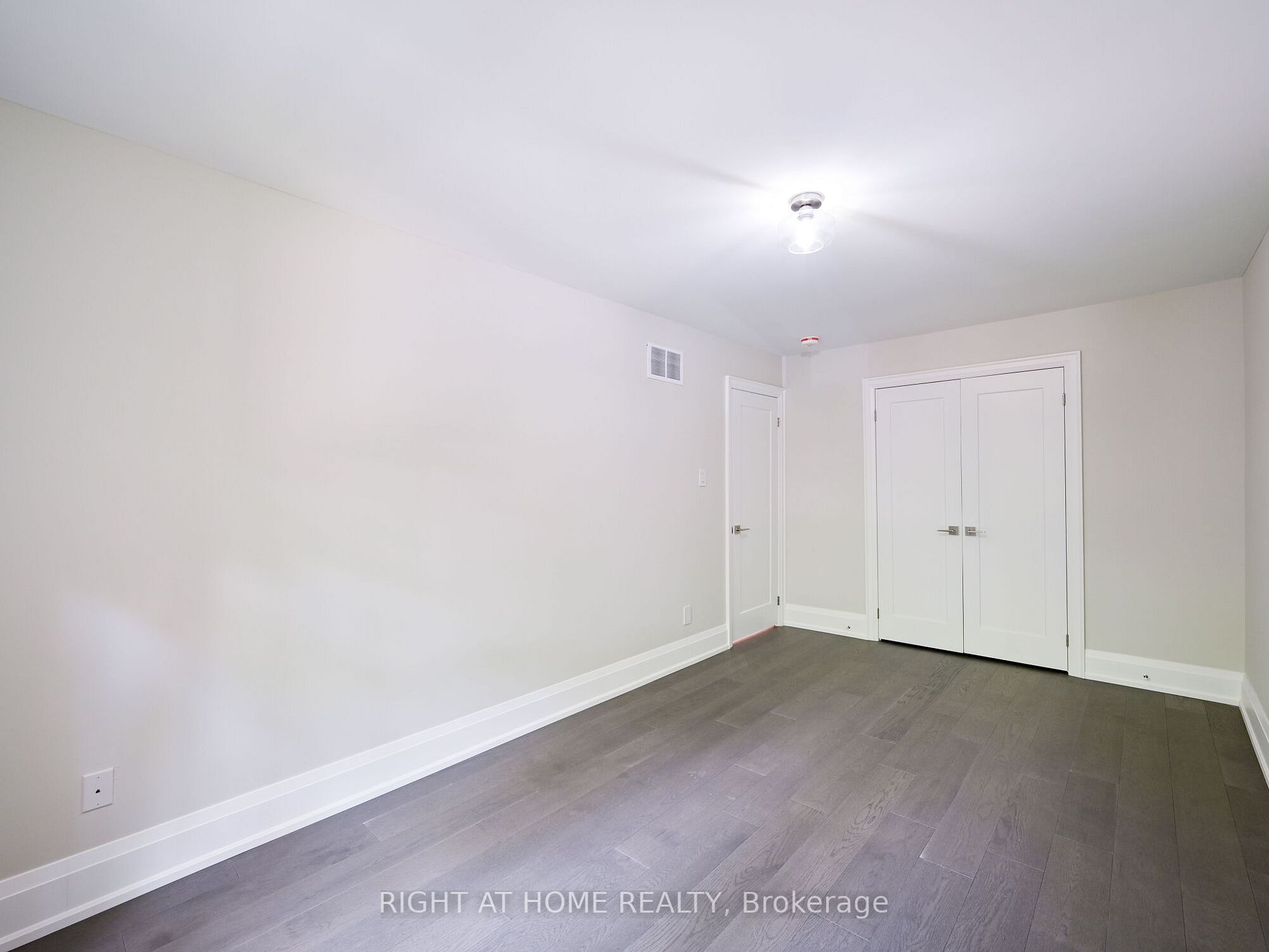5020 Delaware Dr, #23