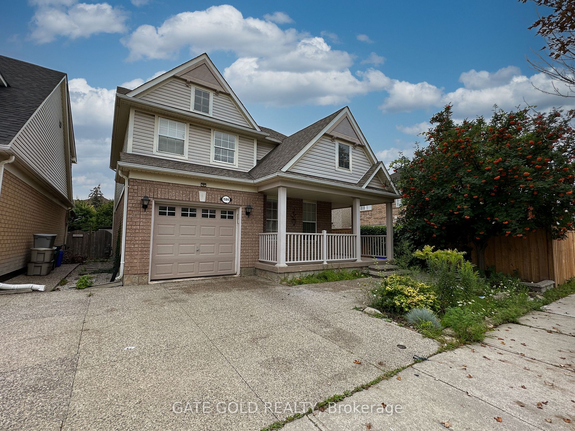 1584 Ramshaw Crescent