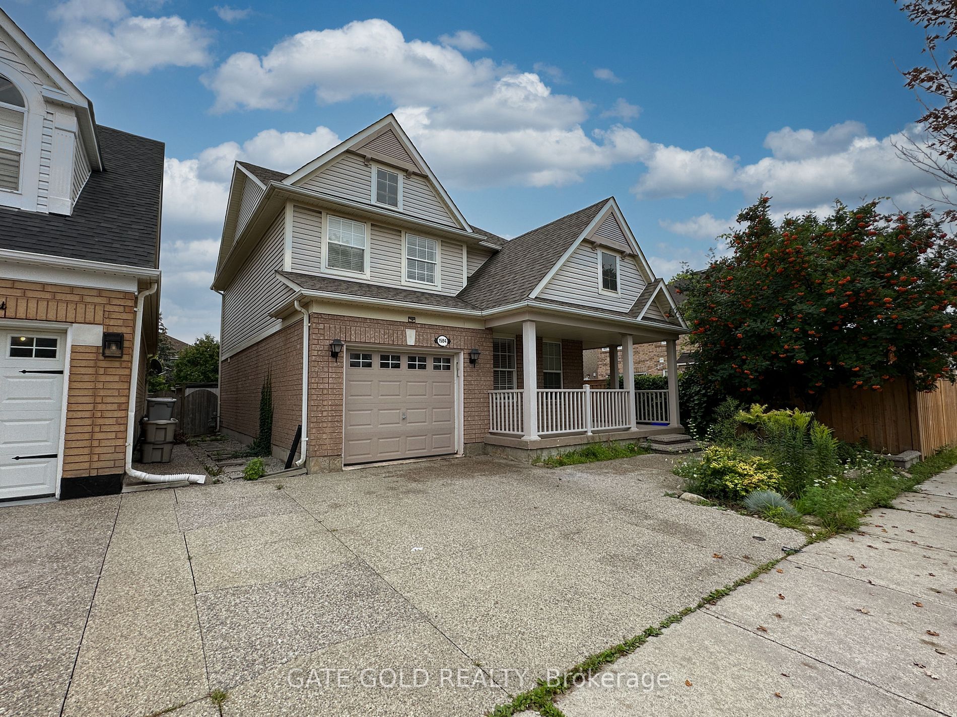 1584 Ramshaw Crescent