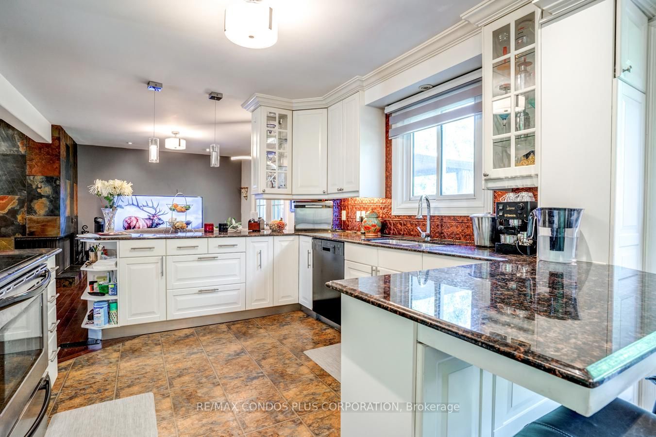 1689 Wembury Rd