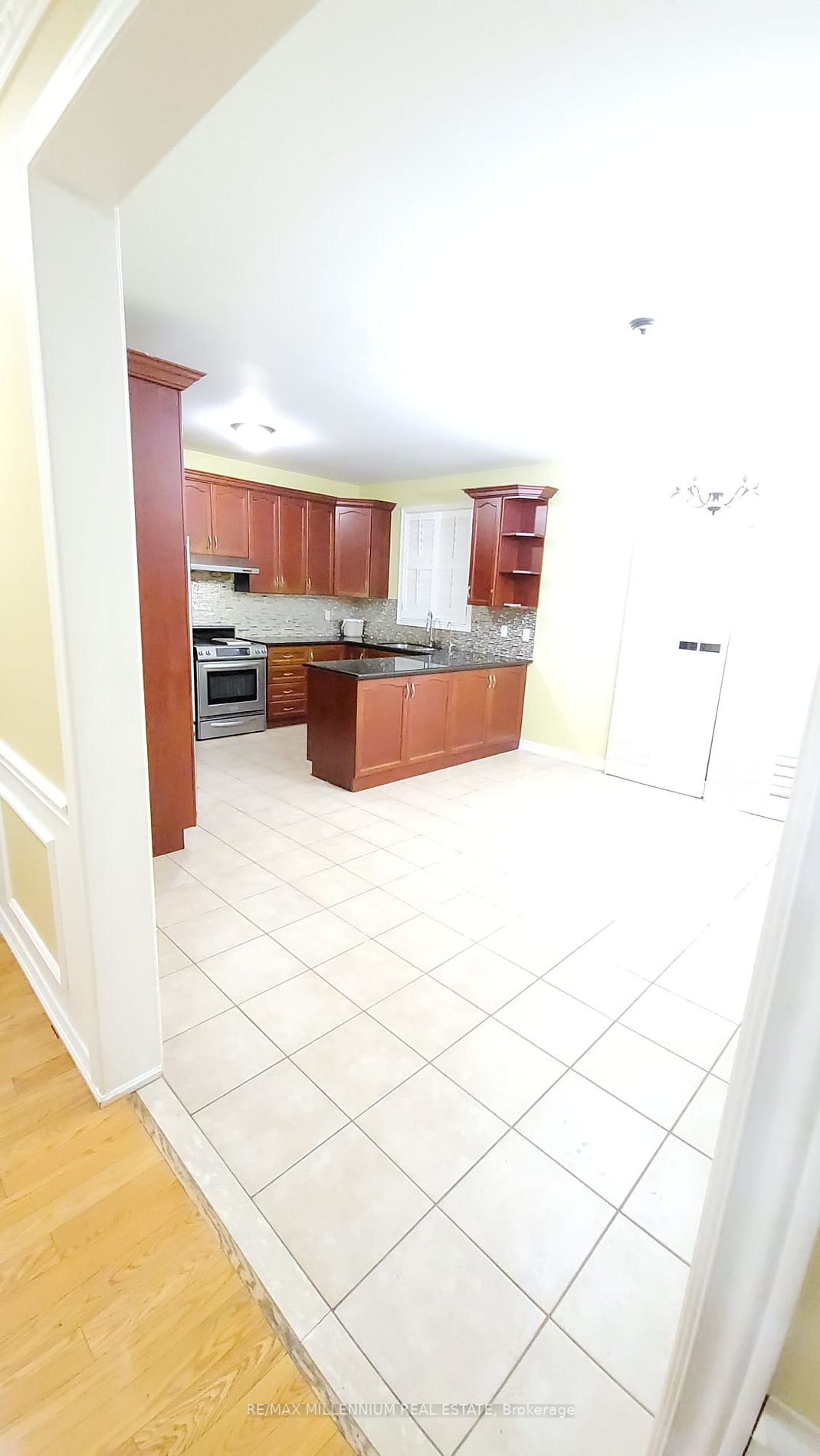 4 Mountland Rd