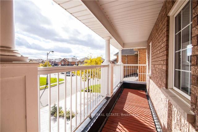 4 Mountland Rd