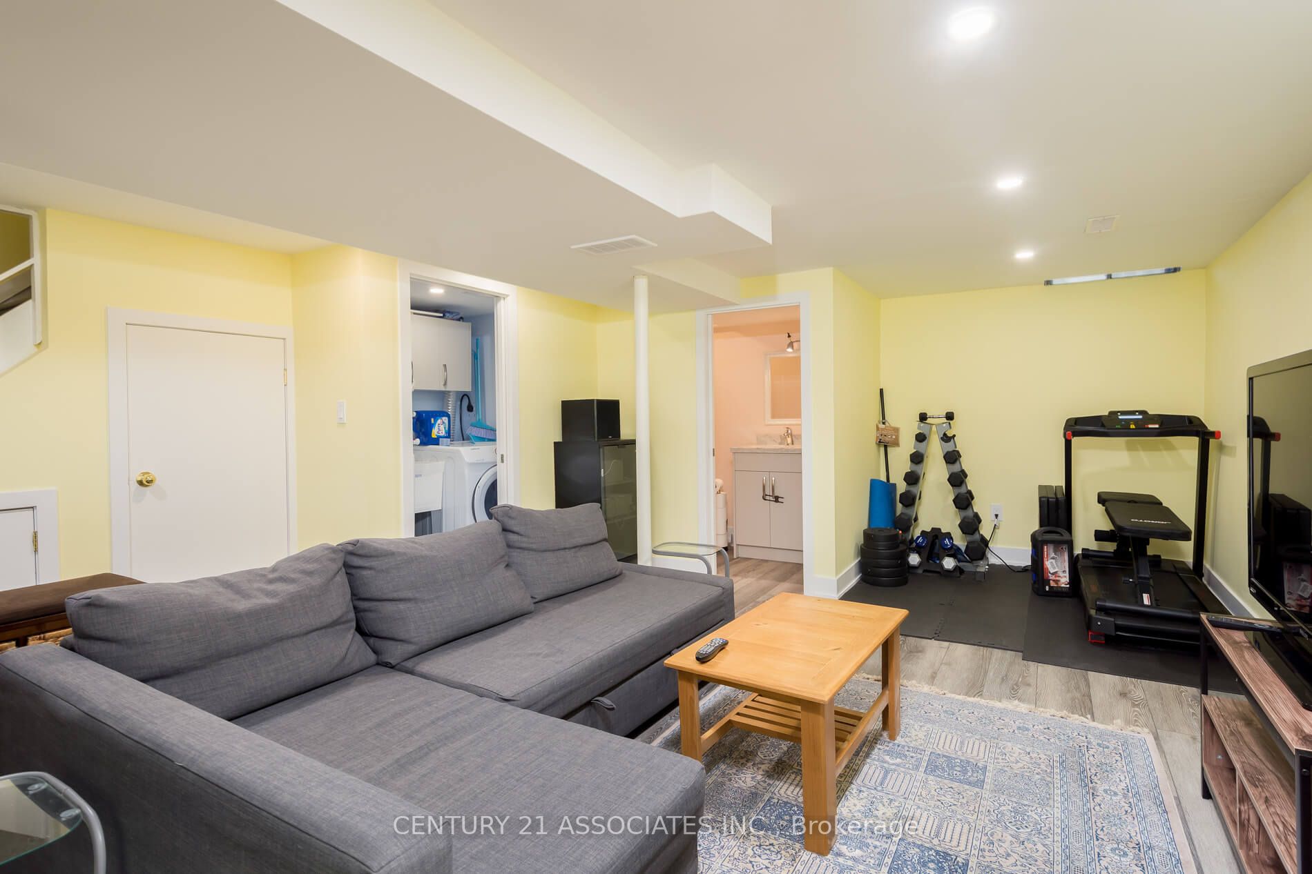 1 Hamlet Crt