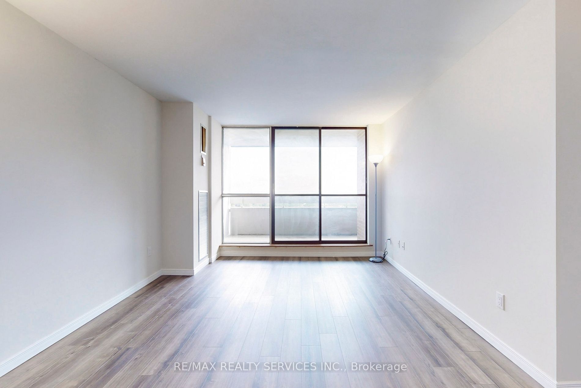 15 Kensington Rd, #1407
