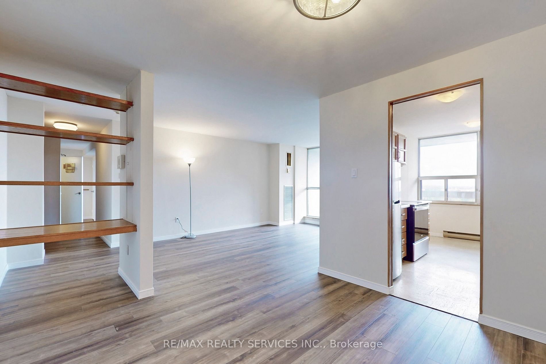 15 Kensington Rd, #1407