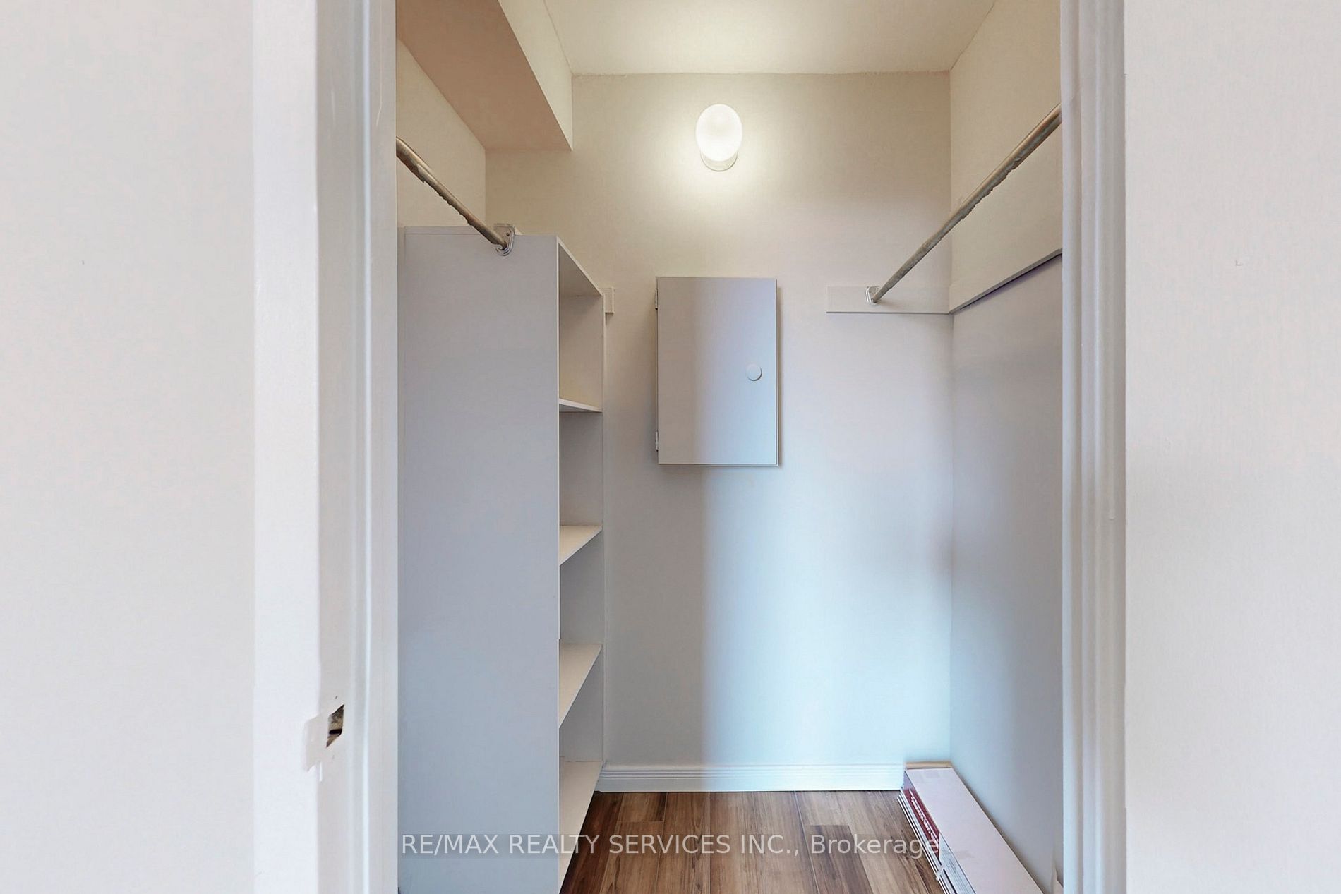 15 Kensington Rd, #1407