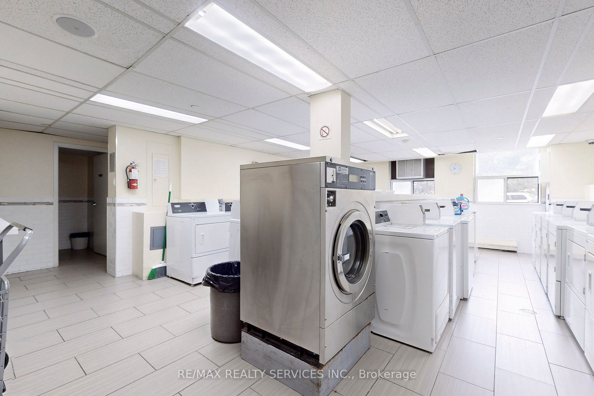 15 Kensington Rd, #1407