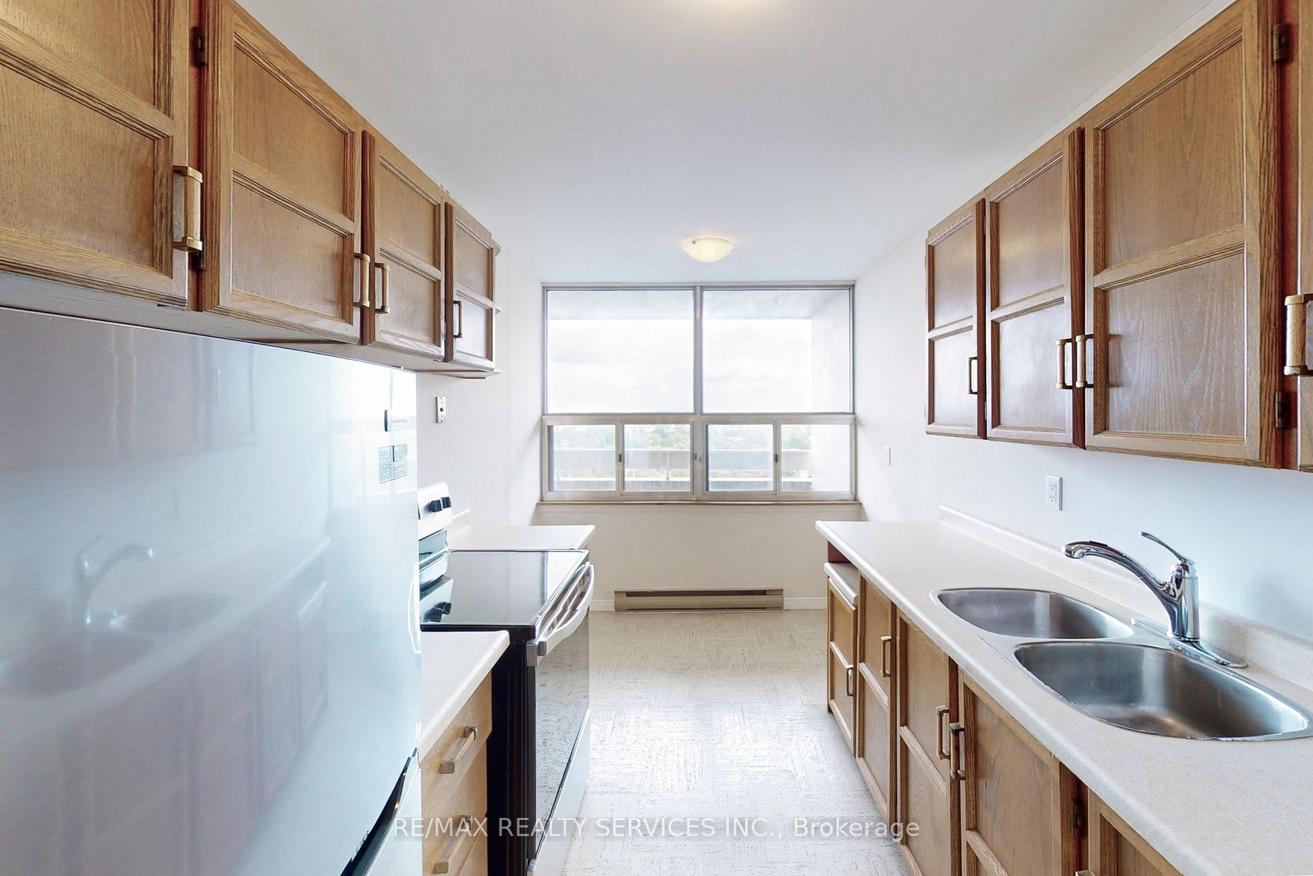 15 Kensington Rd, #1407