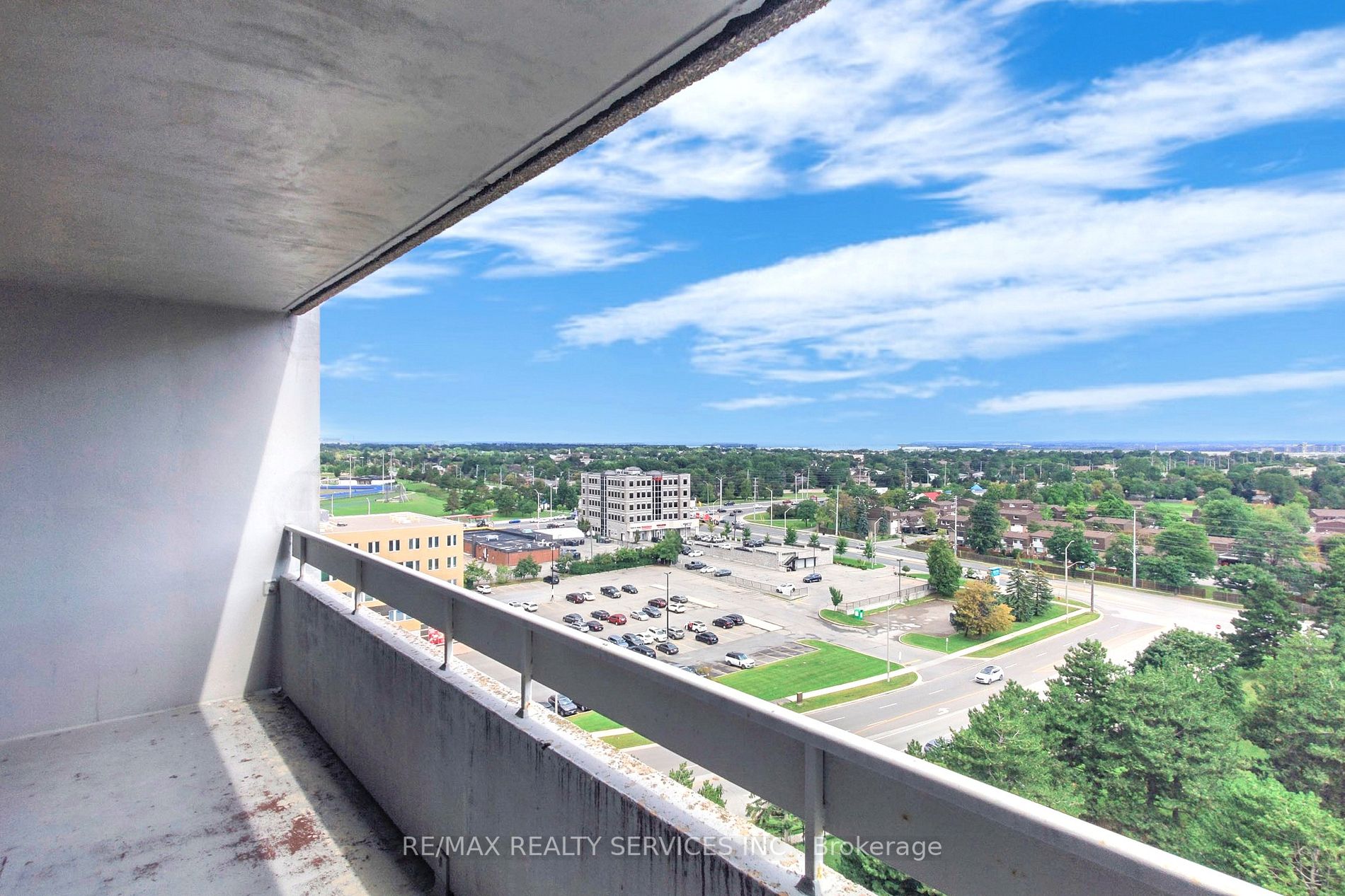 15 Kensington Rd, #1407