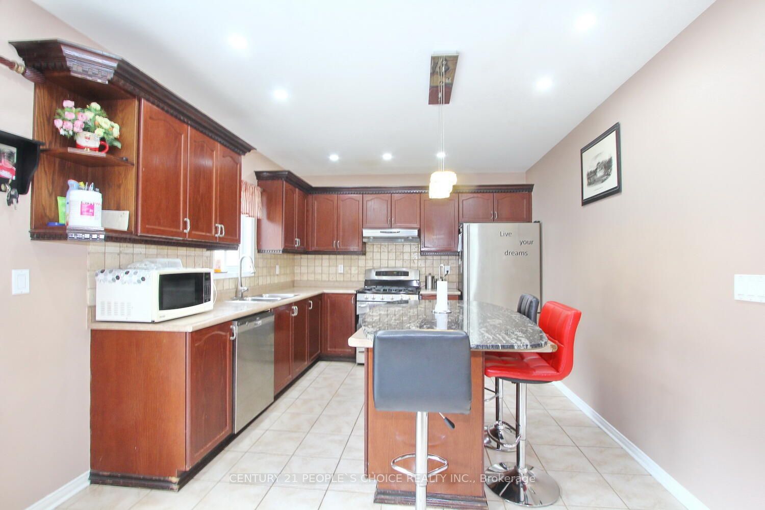 32 Dunvegan Cres