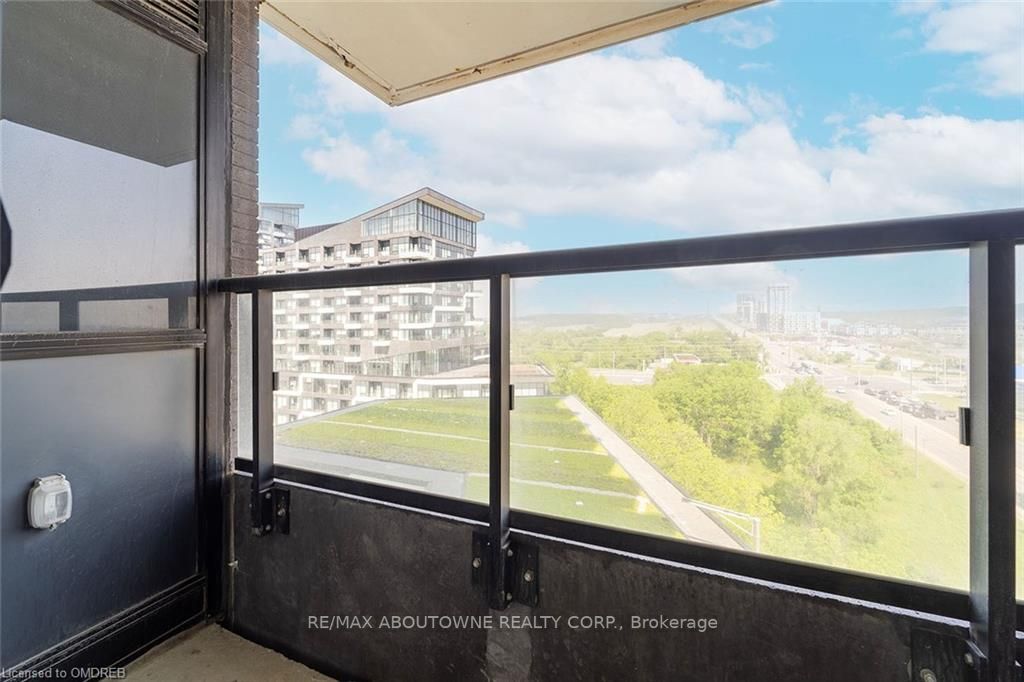 297 Oak Walk Dr, #808