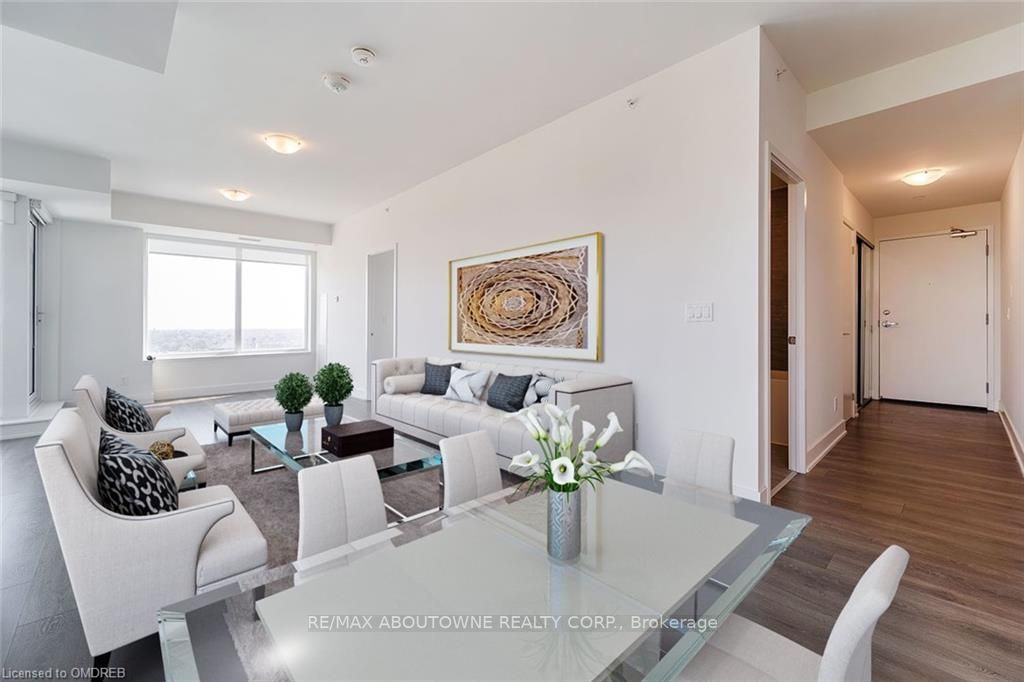 297 Oak Walk Dr, #808