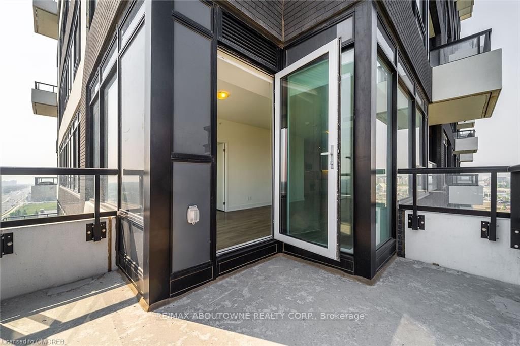 297 Oak Walk Dr, #808