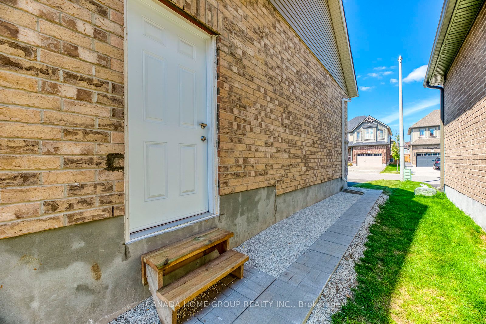 89 Laverty Cres