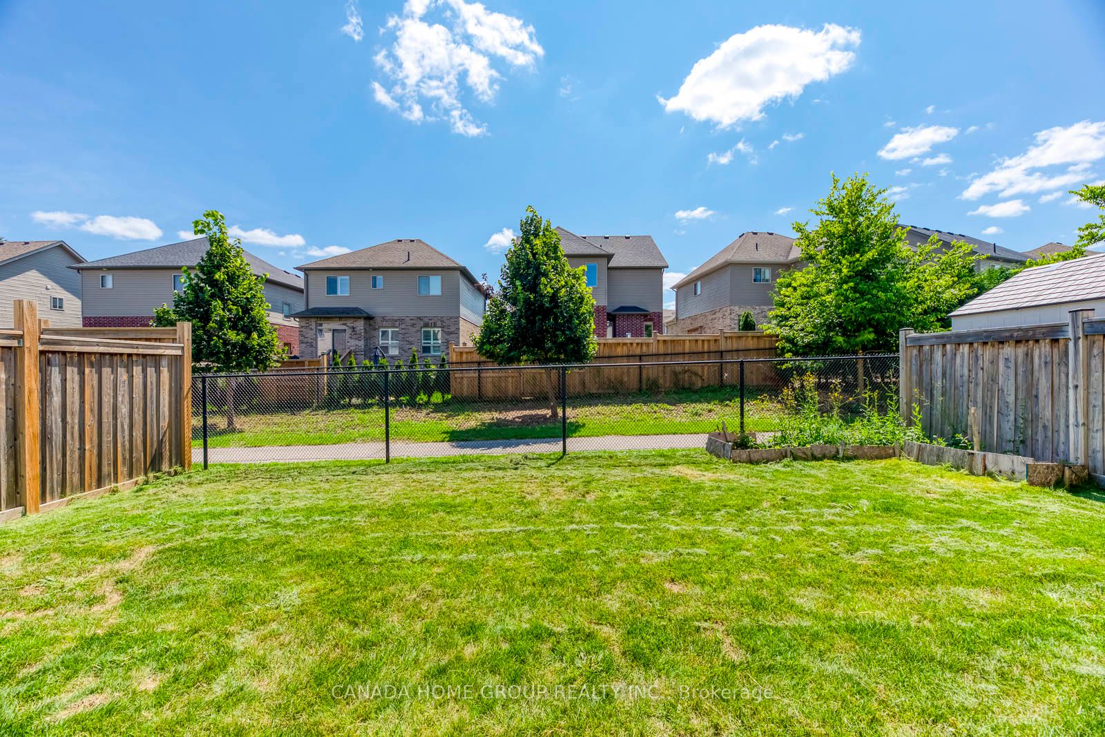 89 Laverty Cres