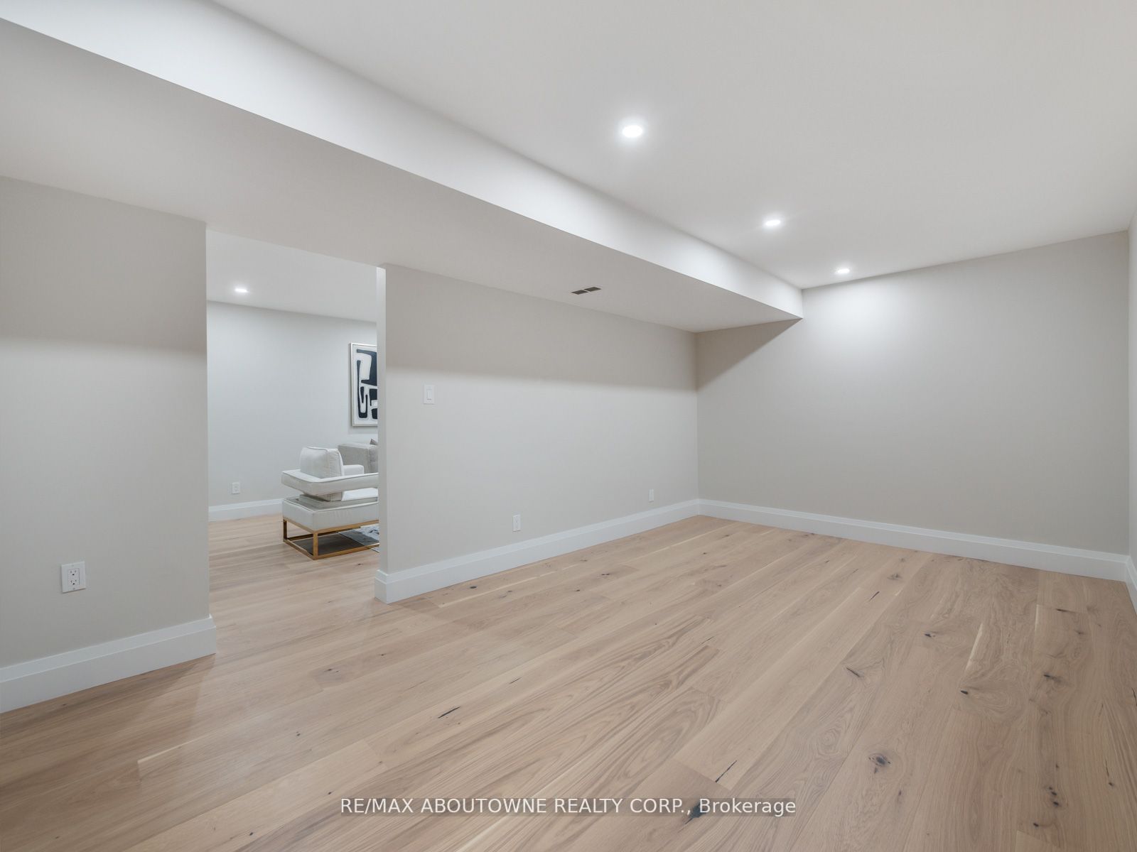 33 Harbourside Court