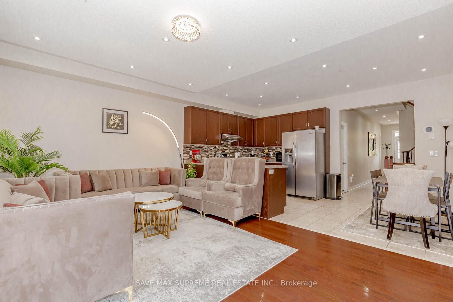 13 Ugrasen Street