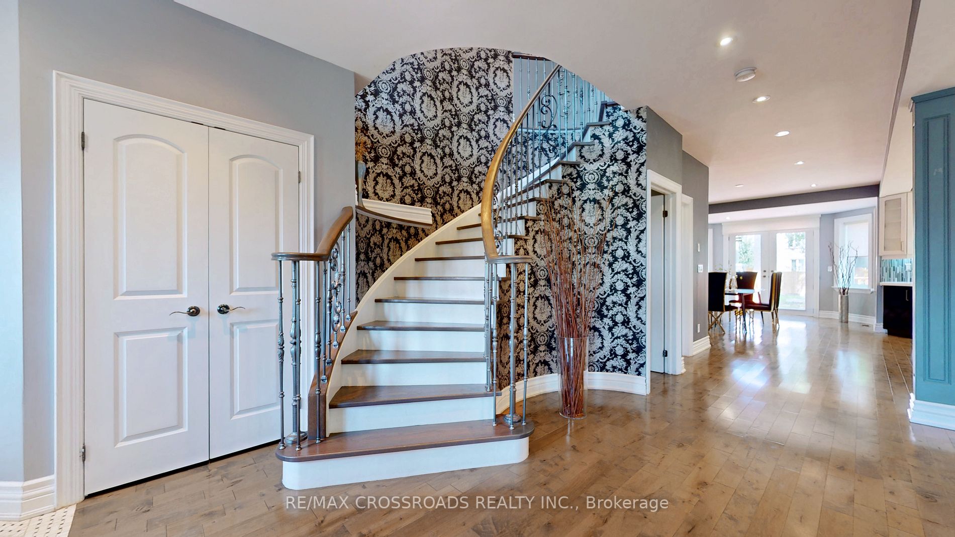 3043 Weston Road