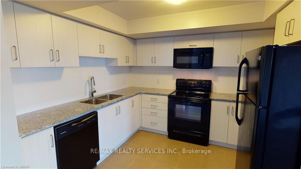 2441 Greenwich Dr, #7
