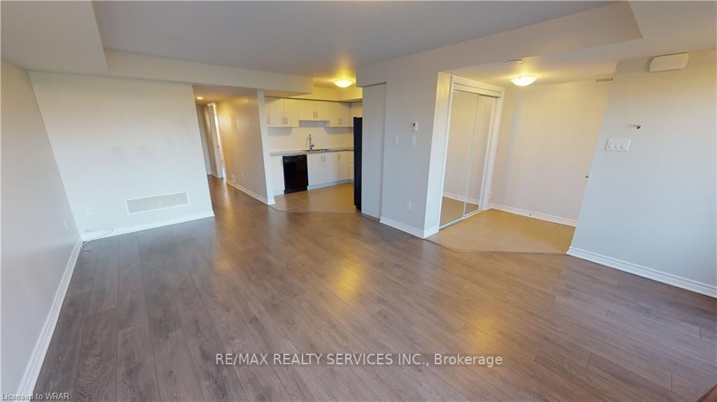 2441 Greenwich Dr, #7